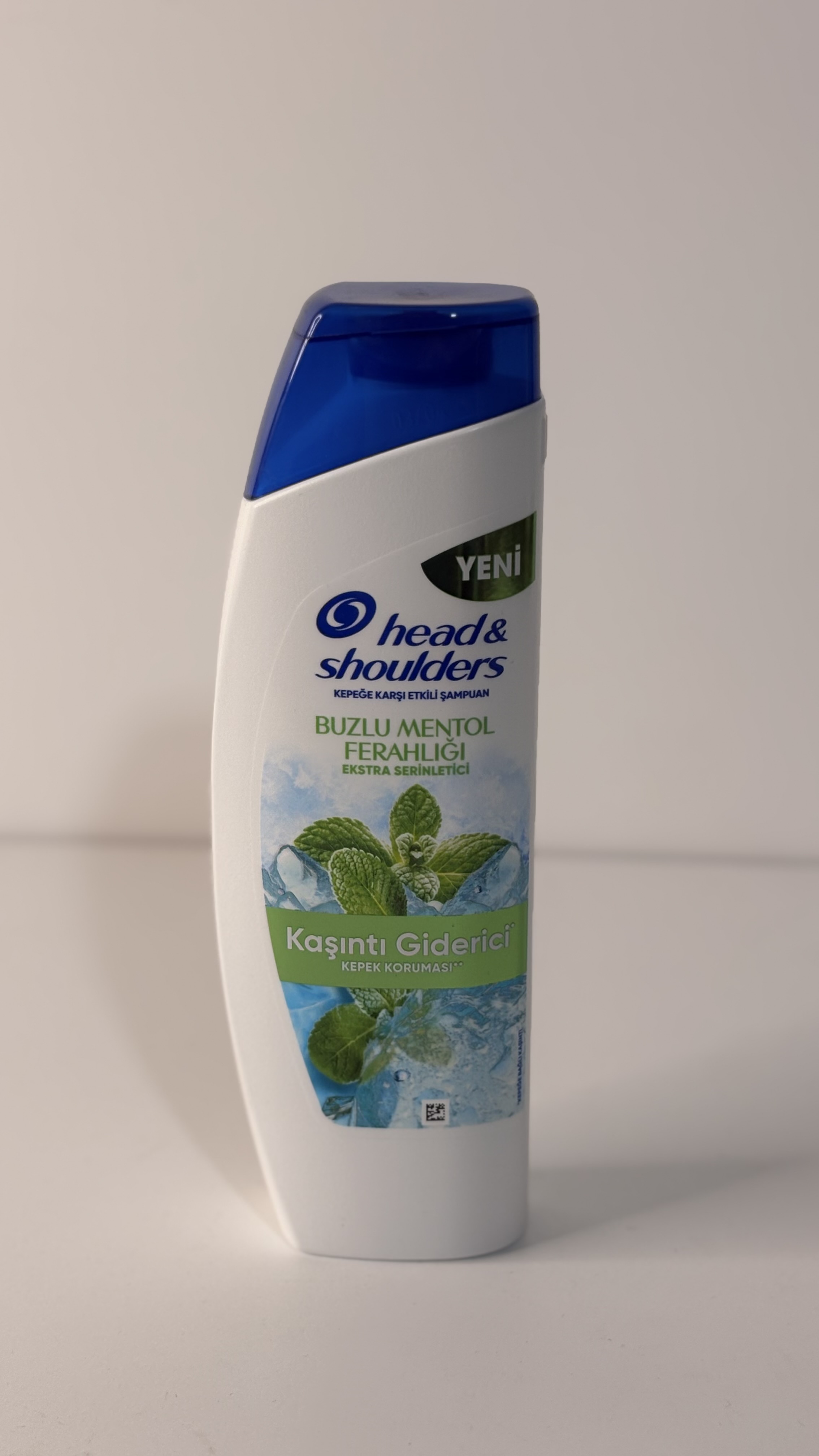 شامپو ضدشوره و خنک‌کننده هد اند شولدرز Head & Shoulders Icy Menthol