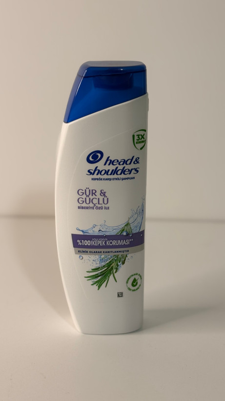 شامپو رزماری هد اند شولدرز Head&Shoulders برای داشتن موهای ضخیم و قوی